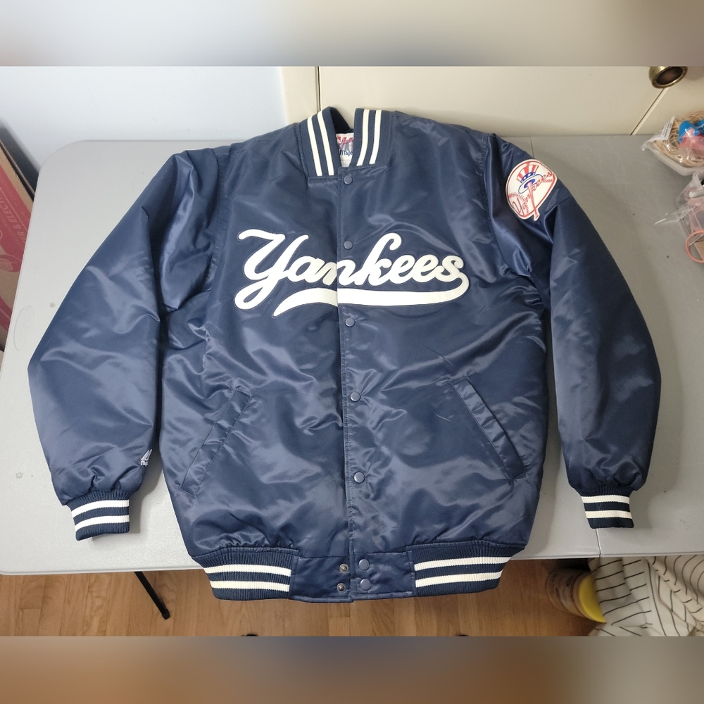 Men's Size L New York Yankees Majestic Authentic Dugout Jacket